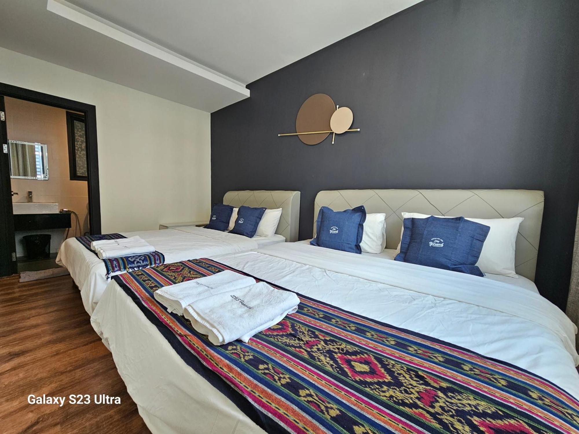 Lovely Vivacity Jazz Suite 2 Cozy Condo 2 Card Lv7 古晋 外观 照片